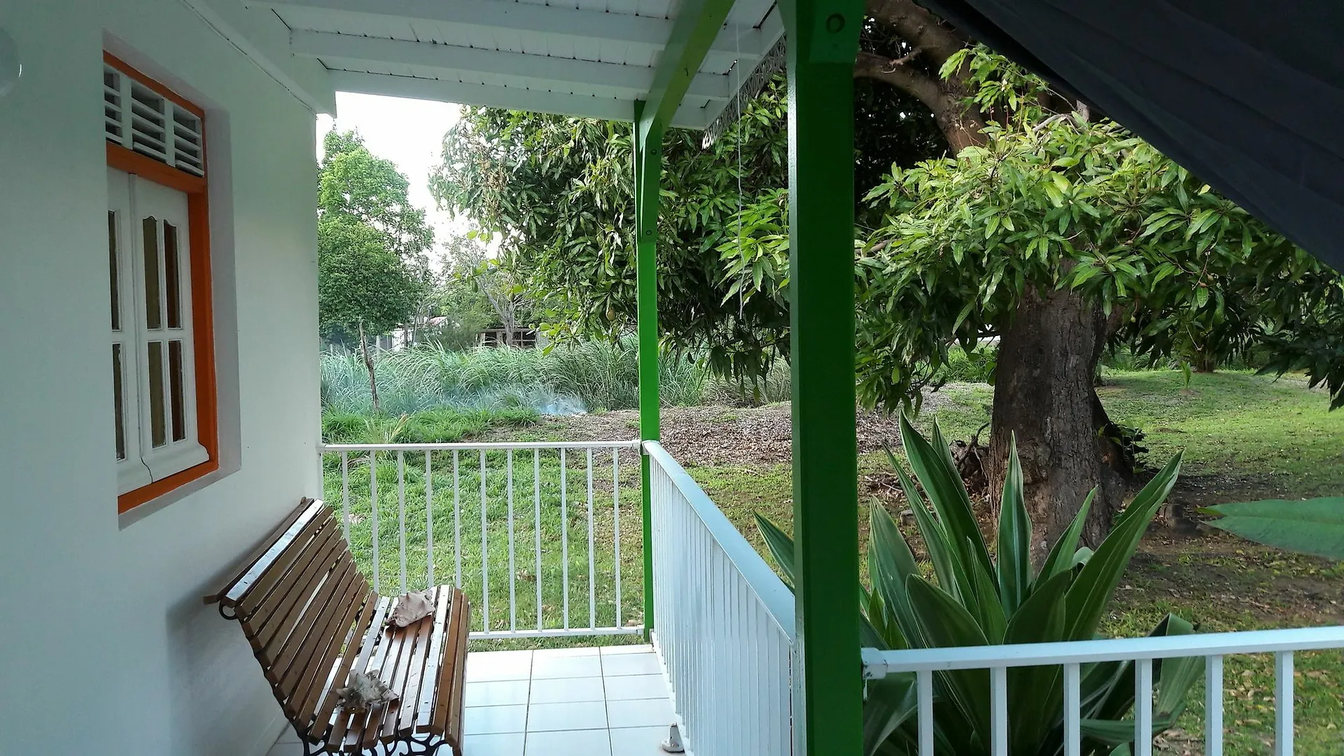 Bungalow Papaye Hotel